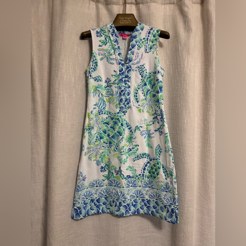 Women's Floral Shift Dress - Picture 2 of 4